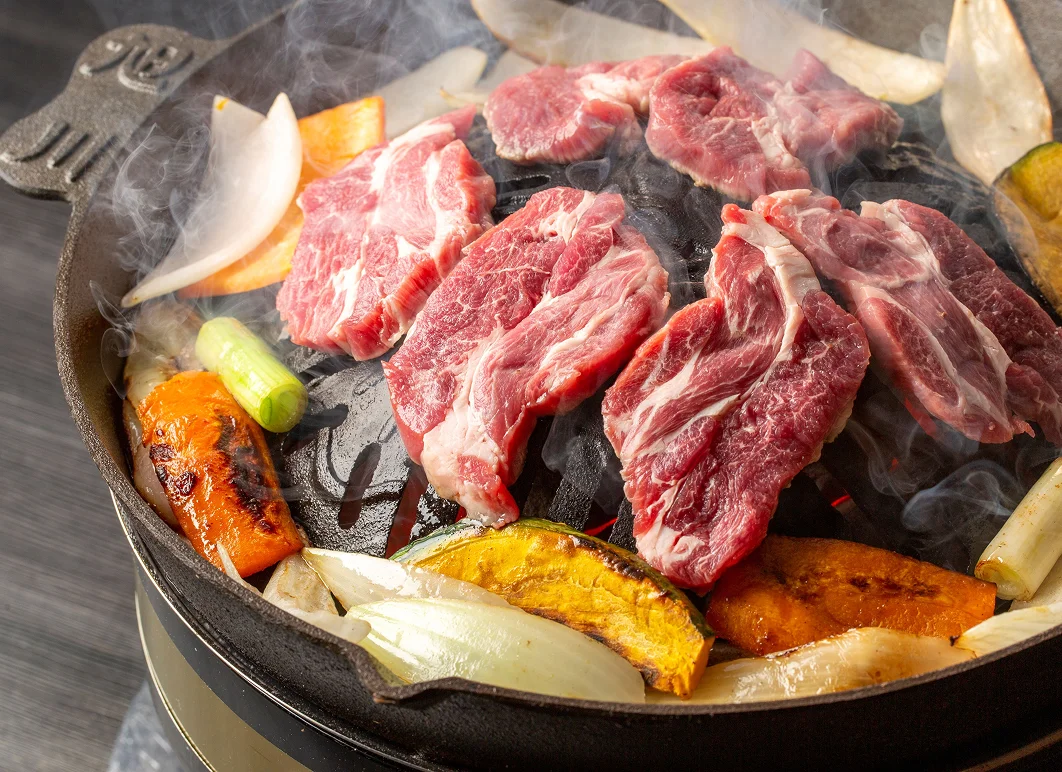 写真：大黒屋の生ラムジンギスカン